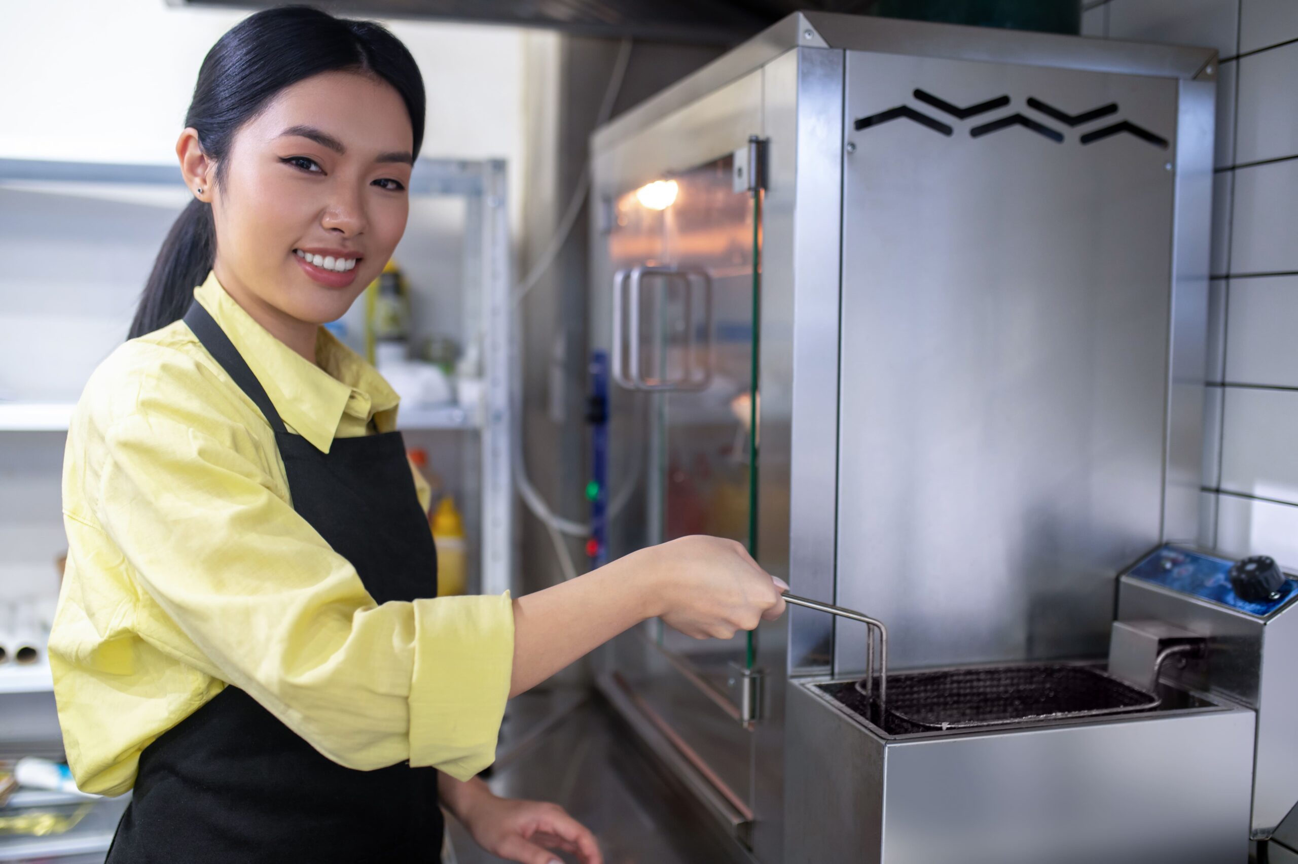How to Choose and Use the Right Ice Cream Maker at Home