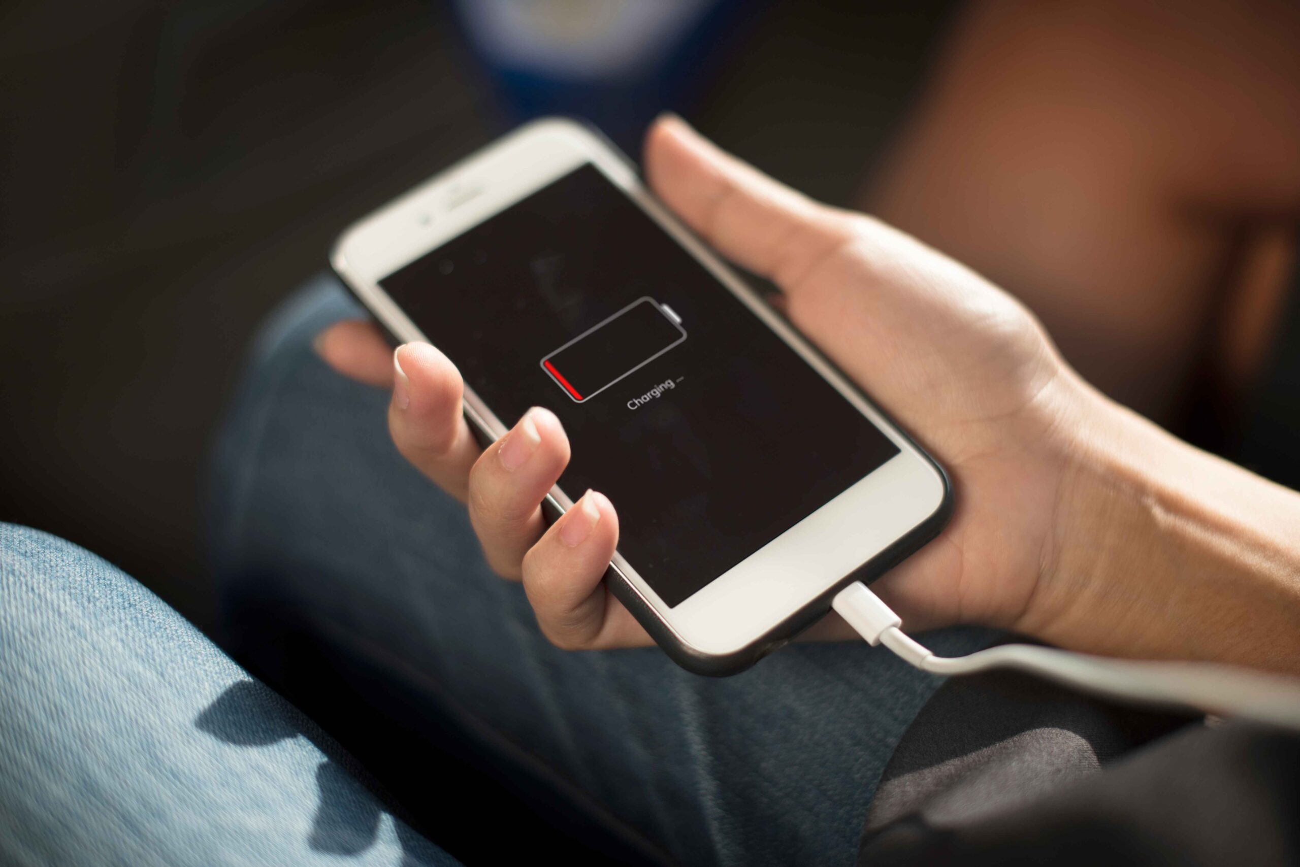 Extend Your Phone’s Battery Life: 12 Proven Tips Backed by Experts