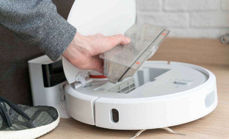Fixing a Robot Vacuum That’s Not Charging Properly